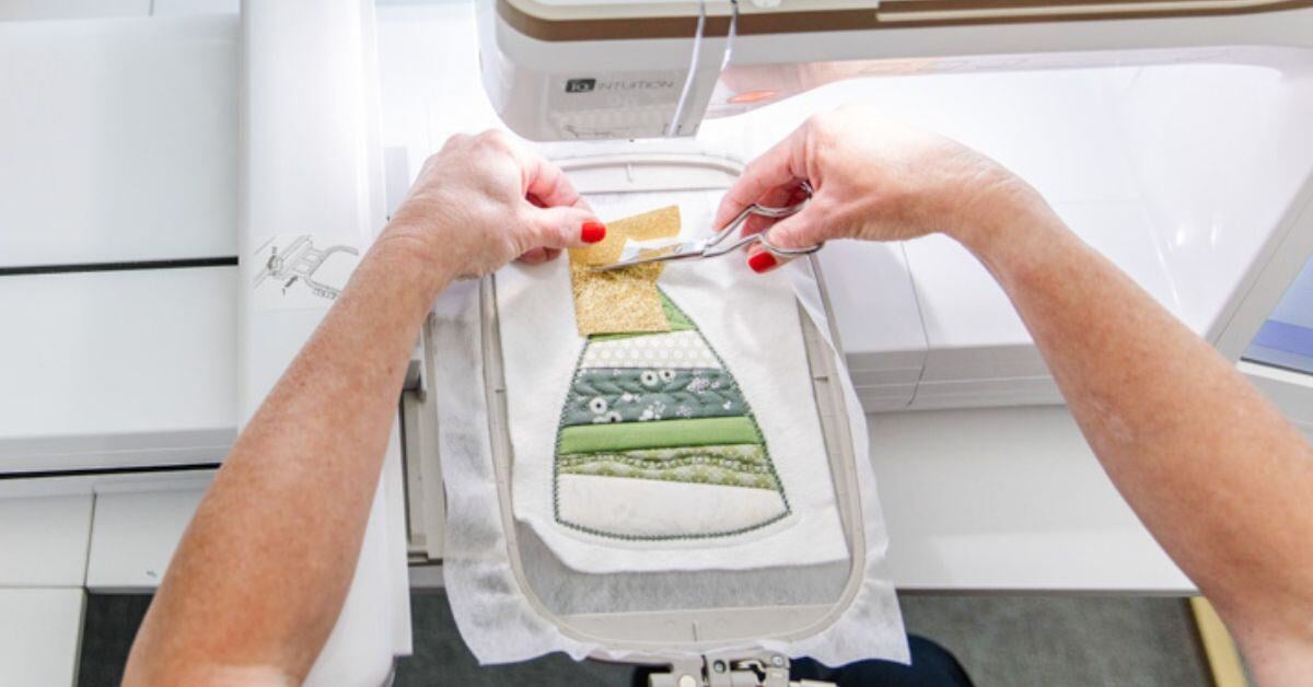 Tips for Embroidering Personalized Christmas Decorations